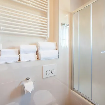 Apartment Seaside In Center, Cleaning Included Zadar