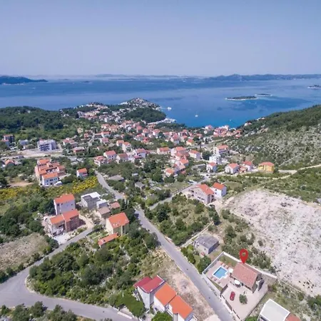 Apartment Seaside In Center, Cleaning Included *