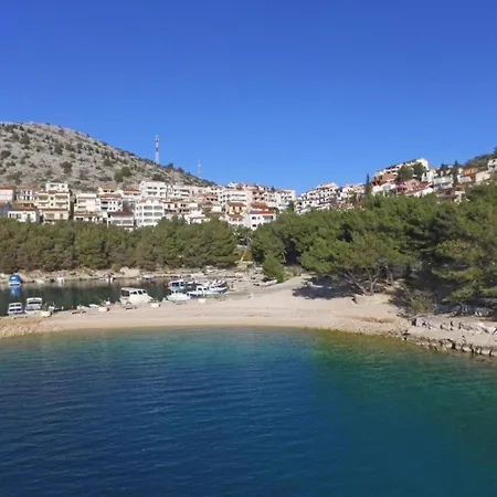 Apartment Seaside In Center, Cleaning Included *